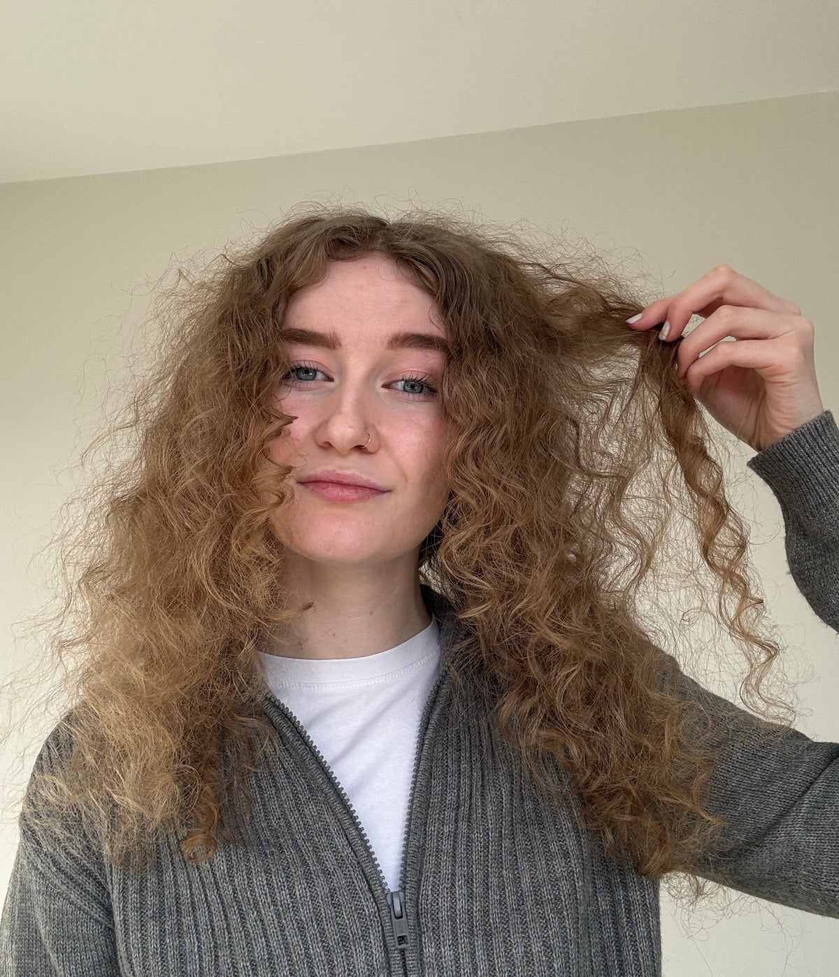 How To Tell You Have Wavy or Curly Hair – Only Curls