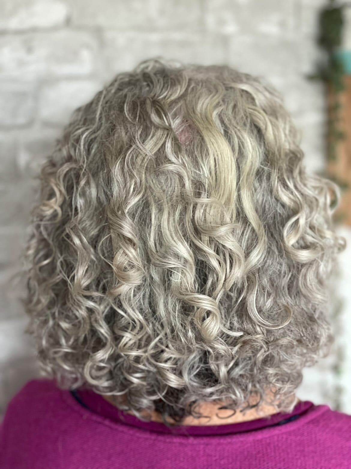 How to refresh your curls with the Mega Hold Gel